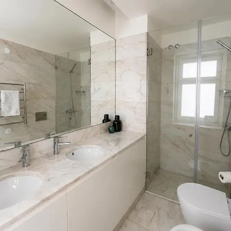 Modern 1 Bedroom Flat In * Lissabon