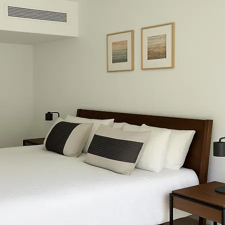 Modern 1 Bedroom Flat In Lisbon Lisboa