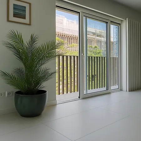 Modern 1 Bedroom Flat In Lisbon *